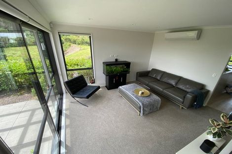 Photo of property in 16 Matairangi Avenue, Totara Heights, Auckland, 2105