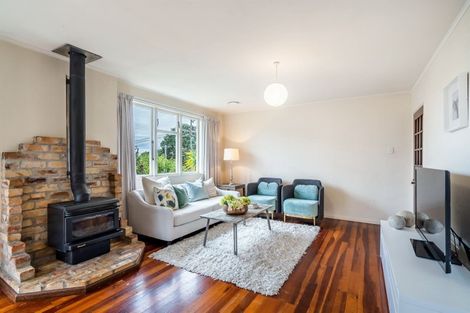 Photo of property in 2 Nutsey Avenue, Northcote, Auckland, 0627