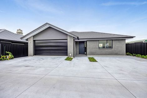 Photo of property in 63b Collins Street, Hawera, 4610