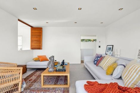 Photo of property in 1 Whisby Road, Cashmere, Christchurch, 8022