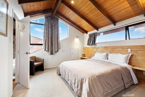 Photo of property in 8 Burbank Crescent, Churton Park, Wellington, 6037