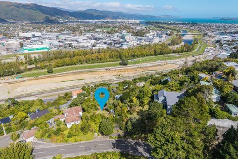 Photo of property in 17 Harbour View Road, Harbour View, Lower Hutt, 5010