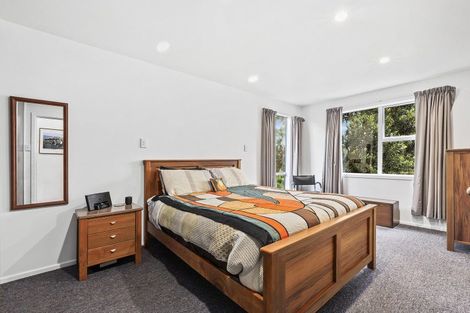 Photo of property in 22 Kingston Heights Road, Kingston, Wellington, 6021