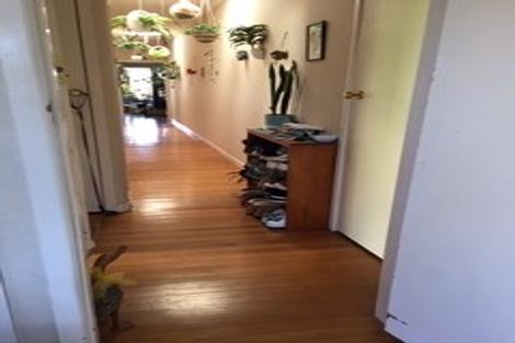 Photo of property in 2a Fenton Circus, Orakei, Auckland, 1071