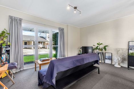 Photo of property in 49 Hamilton Drive, Waiuku, 2123