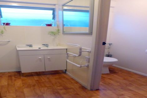 Photo of property in 12a Westwell Road, Belmont, Auckland, 0622