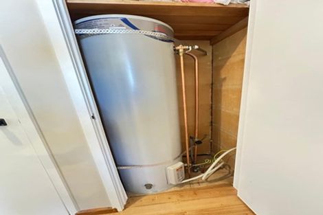 Photo of property in 1/11 Hill Crescent, New Lynn, Auckland, 0600