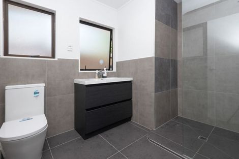 Photo of property in 39a Evelyn Road, Cockle Bay, Auckland, 2014