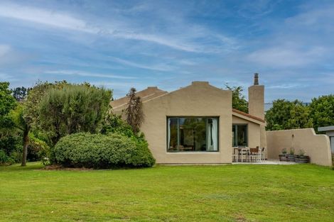 Photo of property in 2 Arklow Street, Albert Town, Wanaka, 9305