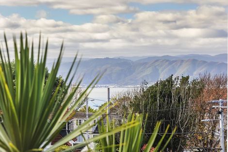 Photo of property in 3 Wadestown Road, Wadestown, Wellington, 6012