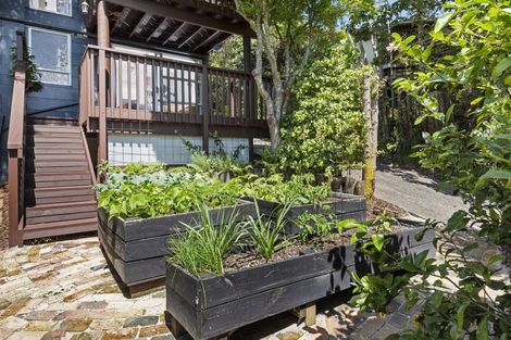 Photo of property in 9/7 Balmain Road, Birkenhead, Auckland, 0626