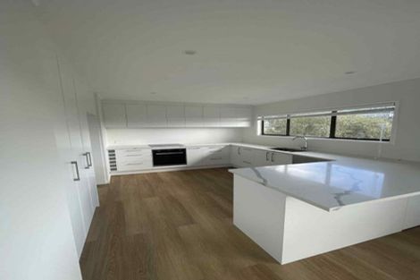 Photo of property in 5 Forsythe Place, Massey, Auckland, 0614