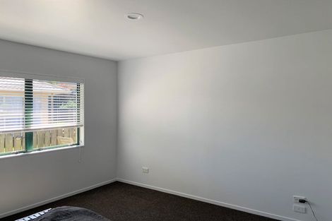 Photo of property in 16 Te Kanawa Crescent, Henderson, Auckland, 0610