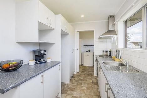 Photo of property in 23 John Walker Drive, Manurewa, Auckland, 2102