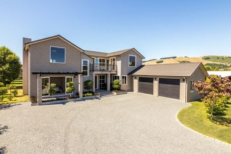 Photo of property in 16 Montgomery Crescent, Kinloch, Taupo, 3377