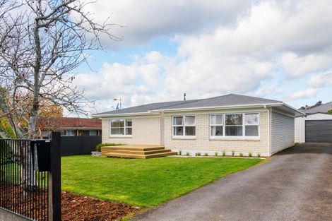 Photo of property in 3 Russleigh Drive, Dinsdale, Hamilton, 3204