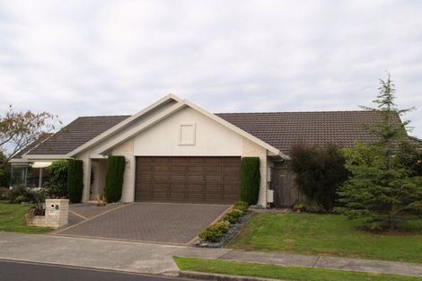 Photo of property in 8 Keswick Close, Northpark, Auckland, 2013
