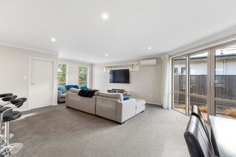 Photo of property in 18 Thurso Place, New Brighton, Christchurch, 8083