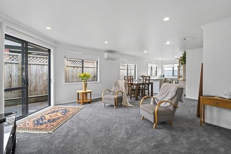 Photo of property in 5 Bronte Place, Leamington, Cambridge, 3432