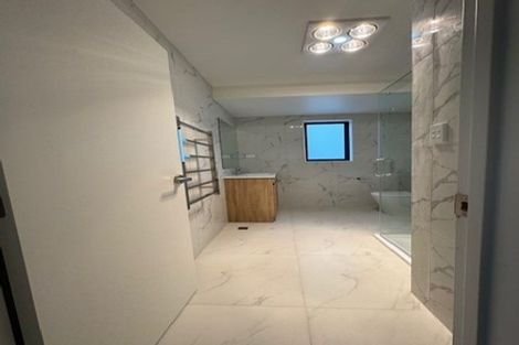 Photo of property in 47a Crestview Rise, Papakura, 2110