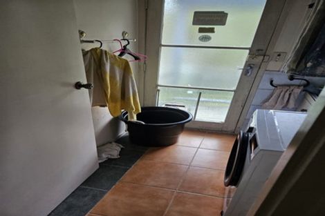 Photo of property in 19 Hiwihau Place, Glenfield, Auckland, 0629