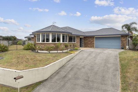 Photo of property in 12 Flora Way, Rototuna, Hamilton, 3210