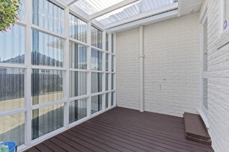 Photo of property in 12 Saint Annes Street, Levin, 5510