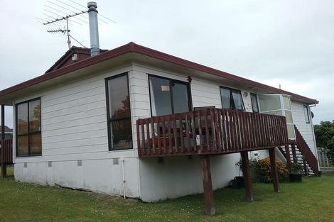 Photo of property in 1 Ebony Place, Massey, Auckland, 0614