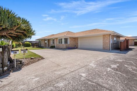 Photo of property in 41 Ocean Crest, Papamoa Beach, Papamoa, 3118