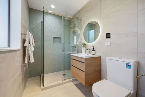 Photo of property in 50 Bleakhouse Road, Howick, Auckland, 2014