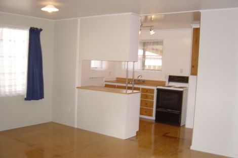 Photo of property in 12 Edwin Freeman Place, Ranui, Auckland, 0612