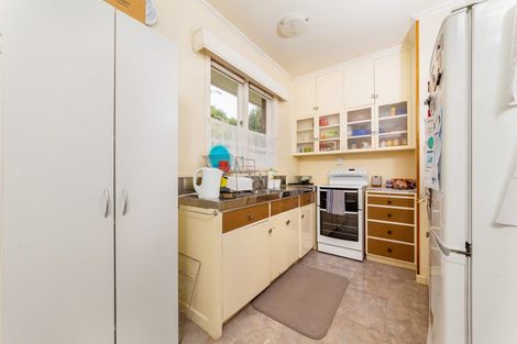 Photo of property in 10 Woodward Avenue, Mangere Bridge, Auckland, 2022