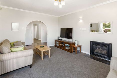 Photo of property in 2 Taupata Street, Castlecliff, Whanganui, 4501