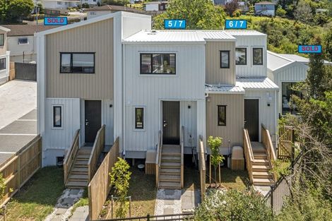 Photo of property in 5/7 Cedar Heights Avenue, Massey, Auckland, 0614