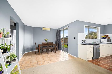 Photo of property in 2 Aitkenhead Court, Parakai, 0830