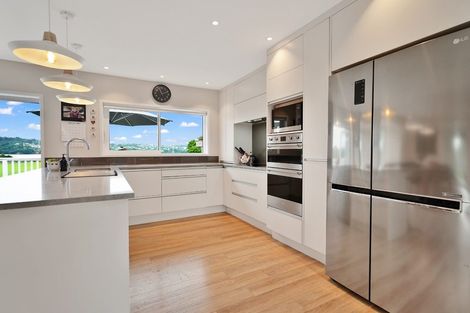 Photo of property in 93 Kiwi Esplanade, Mangere Bridge, Auckland, 2022