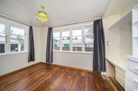 Photo of property in 2 Manchester Street, Takaro, Palmerston North, 4412