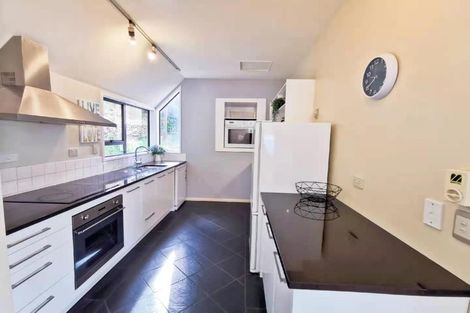 Photo of property in 13 Mckerrow Place, Sunshine Bay, Queenstown, 9300