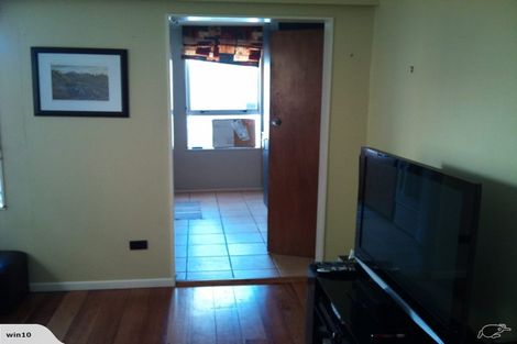 Photo of property in 92 Russell Terrace, Berhampore, Wellington, 6023