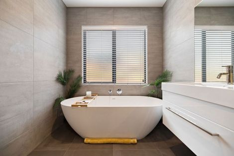 Photo of property in 3 Brodie Avenue, Arrowtown, 9302