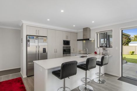 Photo of property in 22f Clive Road, Katikati, 3129