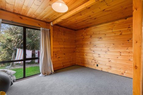 Photo of property in 35 Old Coach Road, Otaki, 5512