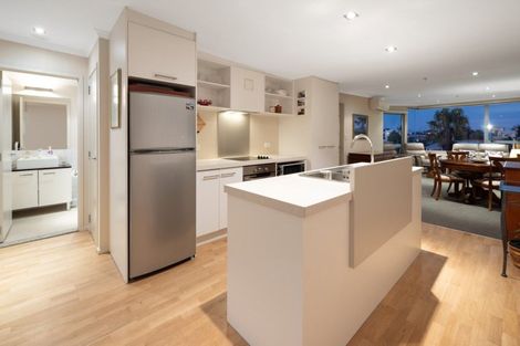 Photo of property in Algarve Apartments, 305/332 Maunganui Road, Mount Maunganui, 3116