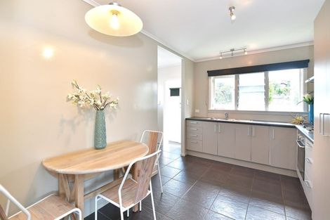 Photo of property in 73a Awaroa Road, Helensville, 0800