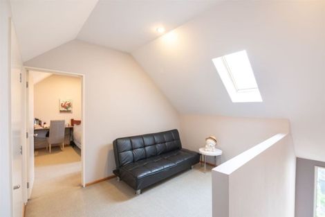 Photo of property in 2/70 Picton Avenue, Riccarton, Christchurch, 8011