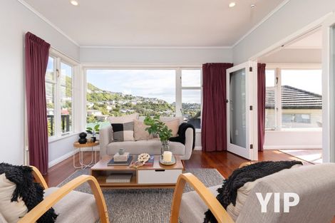 Photo of property in 15 Hollies Crescent, Johnsonville, Wellington, 6037