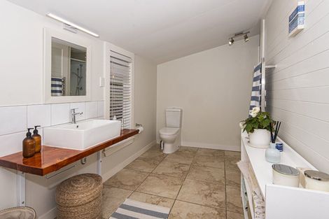 Photo of property in 128 Beach Road, Onerahi, Whangarei, 0110