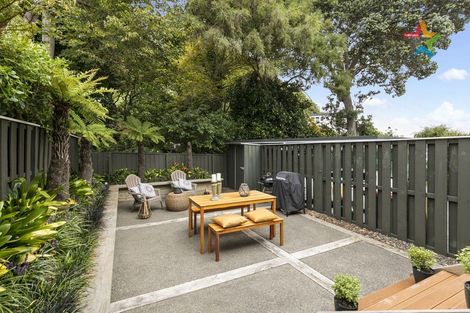 Photo of property in 4a Taumaru Avenue, Lowry Bay, Lower Hutt, 5013