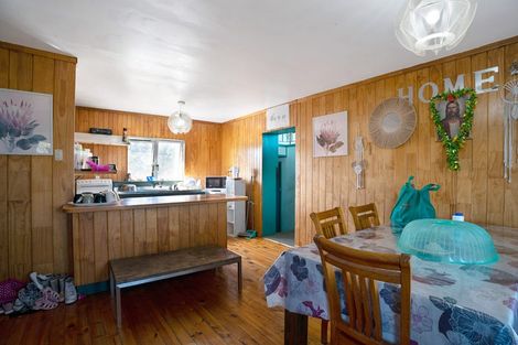 Photo of property in 639 Swanson Road, Swanson, Auckland, 0612