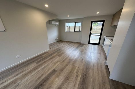 Photo of property in 5/7 Wainuiomata Road, Wainuiomata, Lower Hutt, 5014